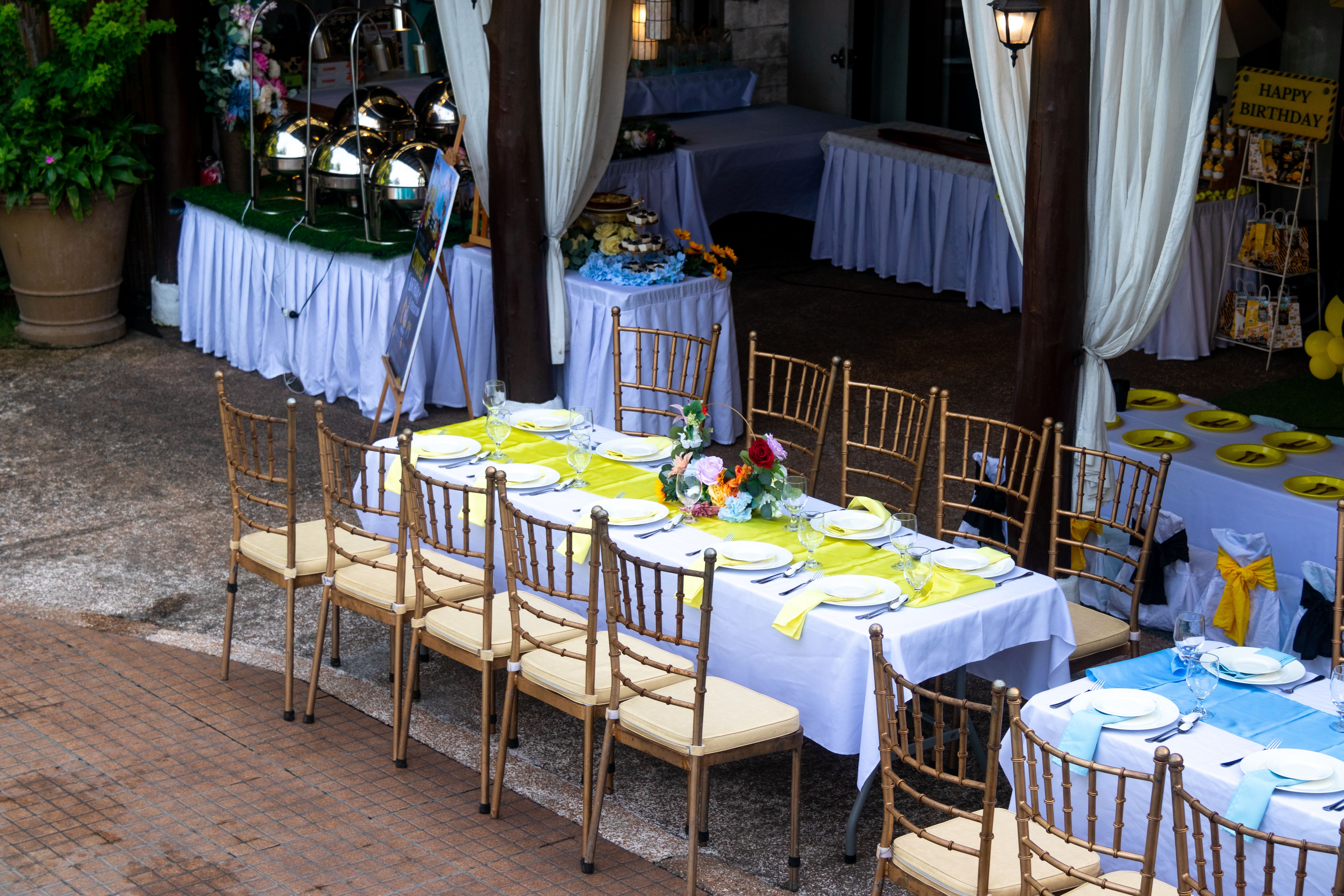 Elegant serving accessories and tableware